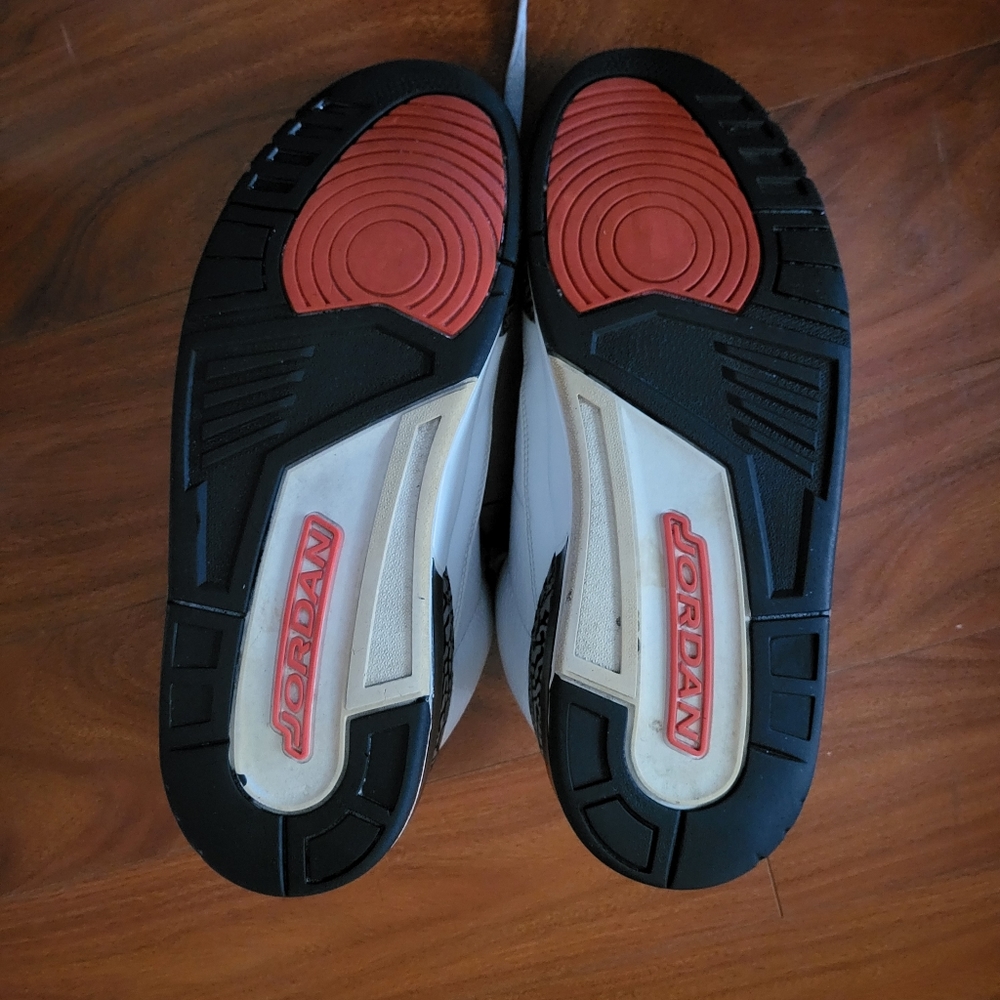 Michael Jordan shoes - Picture 6 of 8